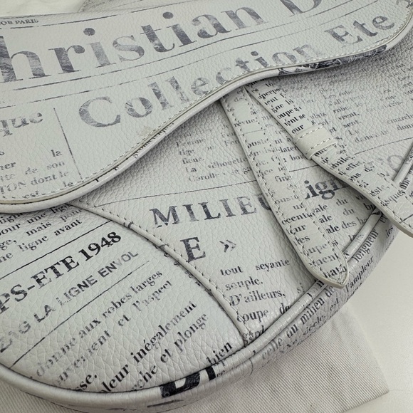 Dior x Daniel Arsham Newsprint Saddle Belt Bag - Picture 4 of 14